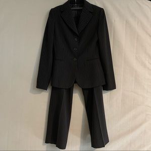 Tahari Pinstriped Black Pant Suit Size 2